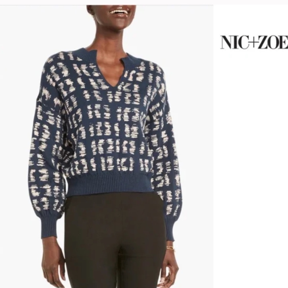NIC+ZOE Blue and White Sweater